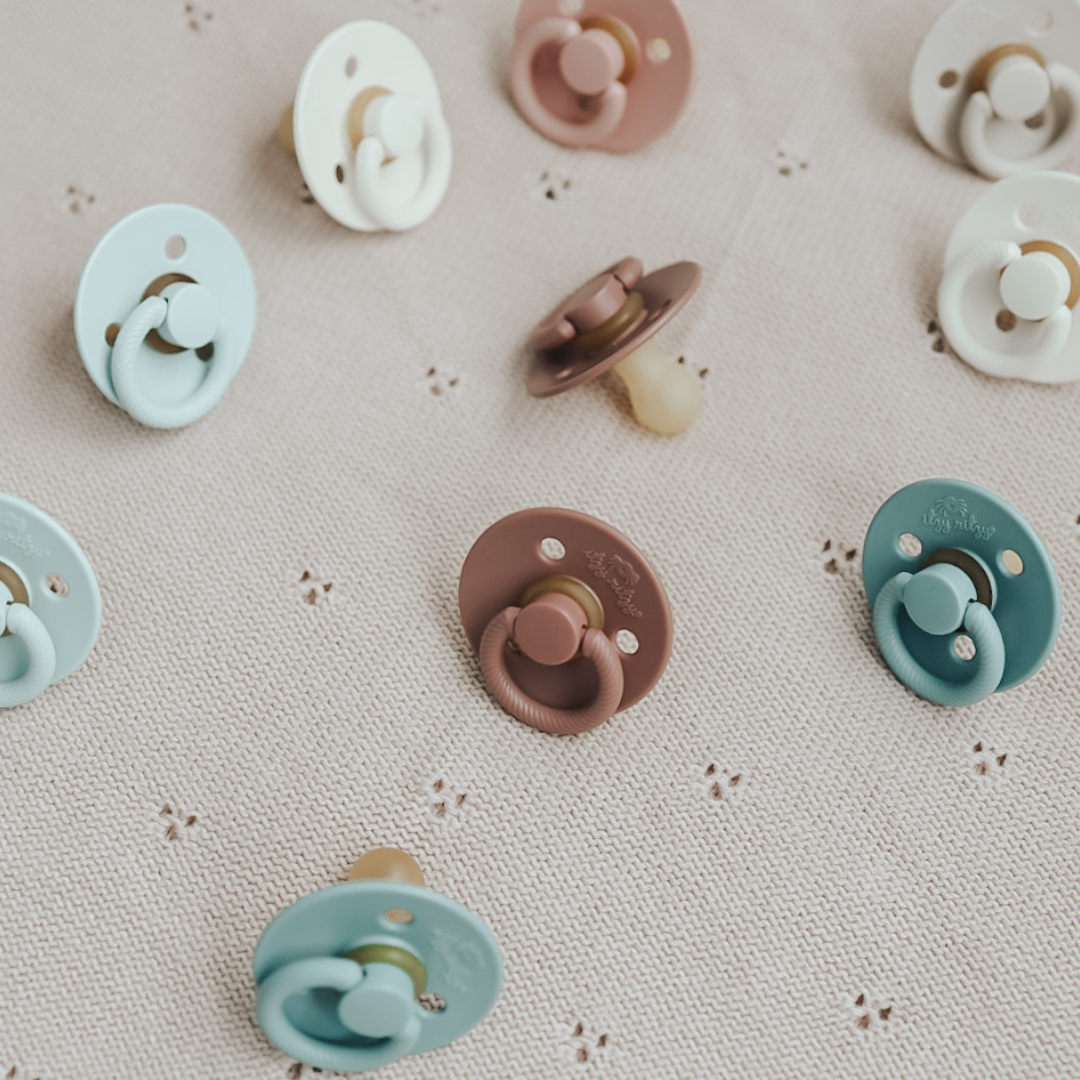 *NEW SIZE* Itzy Soother™ Natural Rubber Paci Sets: Coconut + Toast