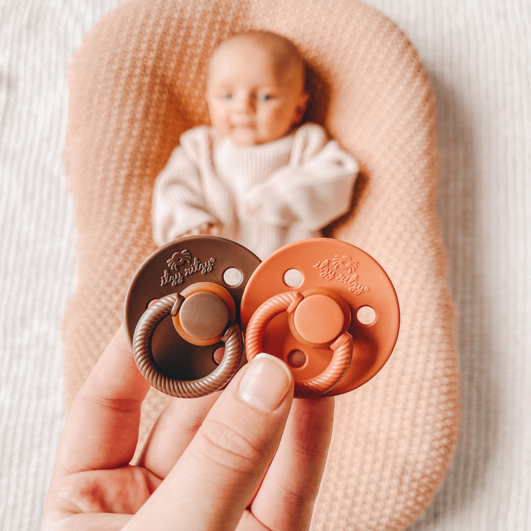 Itzy Soother™ Natural Rubber Paci Sets: Camo + Midnight